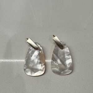 Kendra Scott Marty Drop Earrings Mother of Pearl